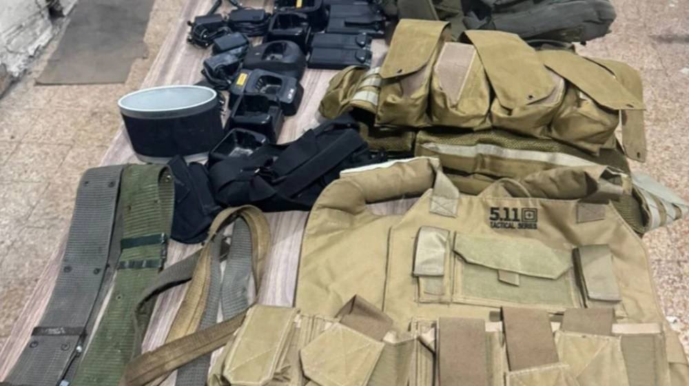 الجيش داهم منزلاً في منطقة الكواخ