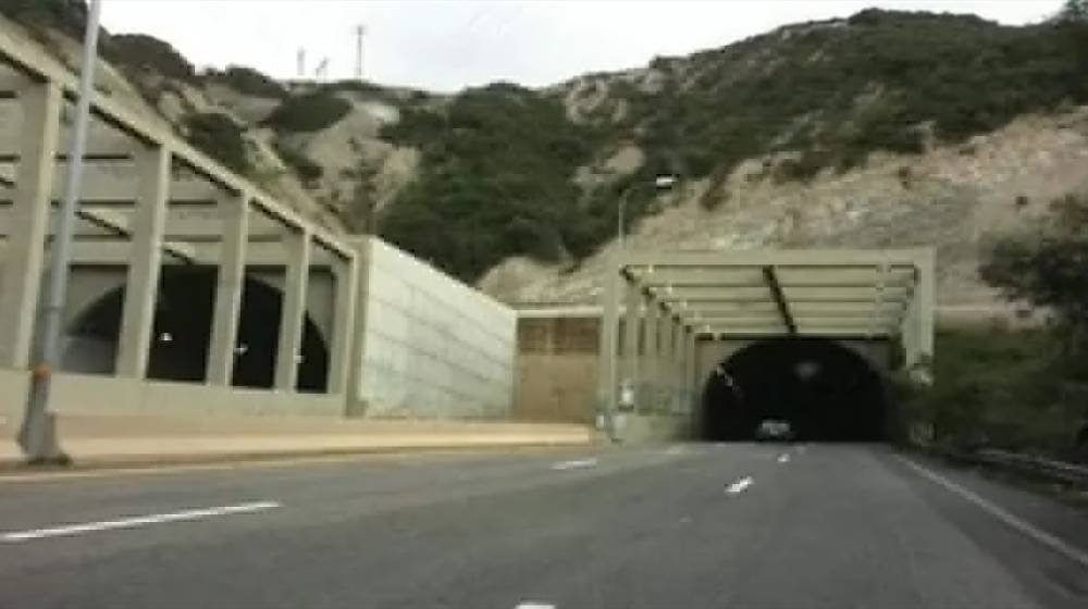 بالصور… هذا ما يحدث على أوتوستراد شكا الآن