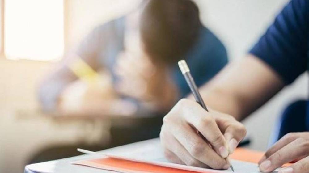 نتائج الإمتحانات الرسمية قريبة... توقّعات مبشّرة لطلاب الجنوب!