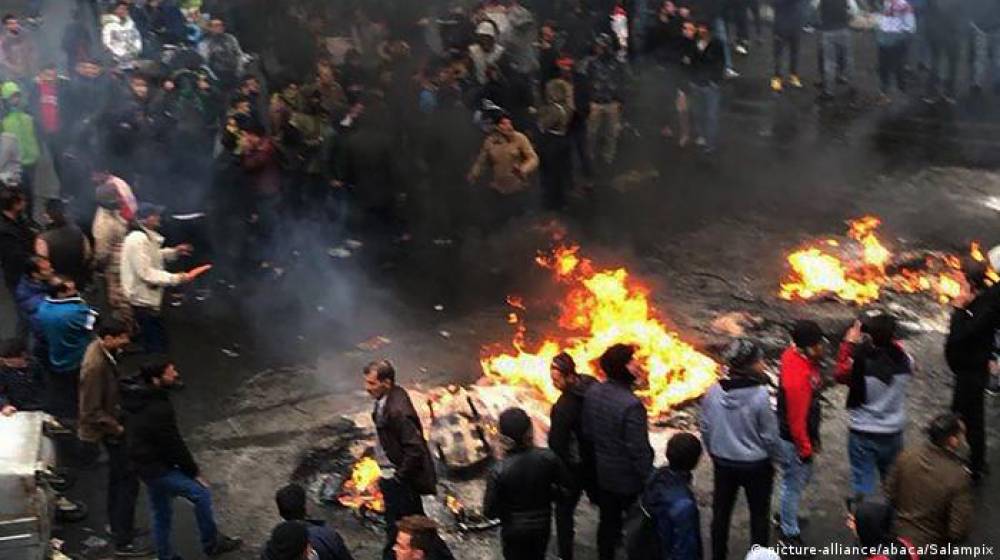 إيران تحت المجهر.. والاحتجاجات مستمرة!… شفيق ملك