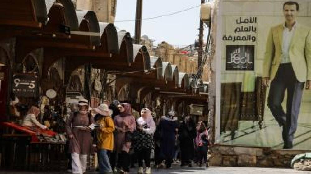 كأنه عقاب جماعي...حجز احتياطي على مئات التجار والصناعيين بدمشق