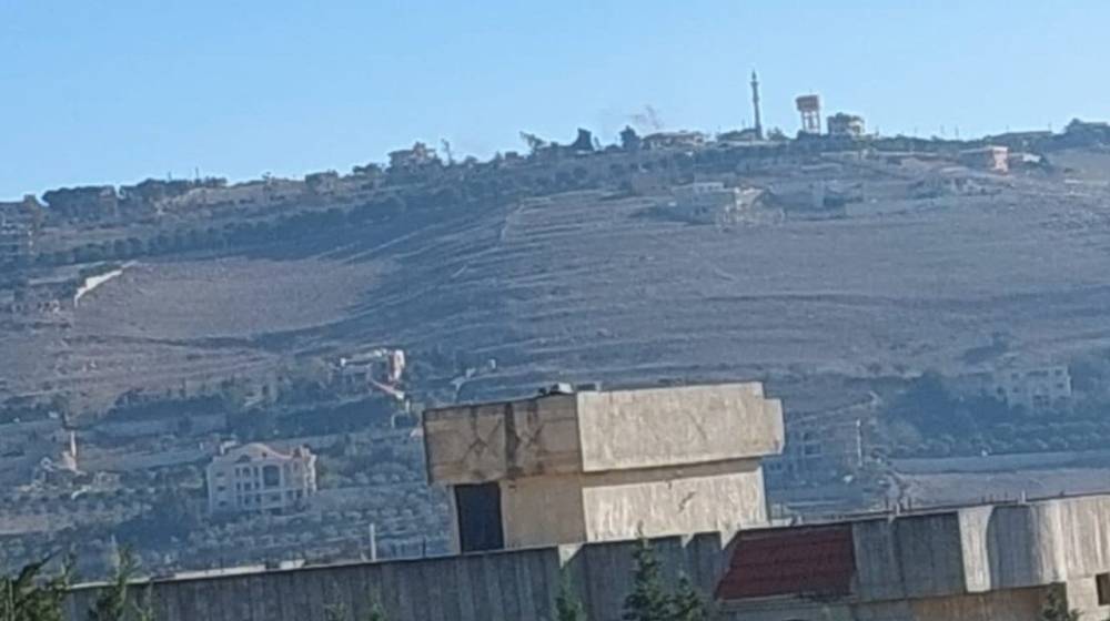 إلقاء قنابل صوتية في محيط حديقة مارون الراس