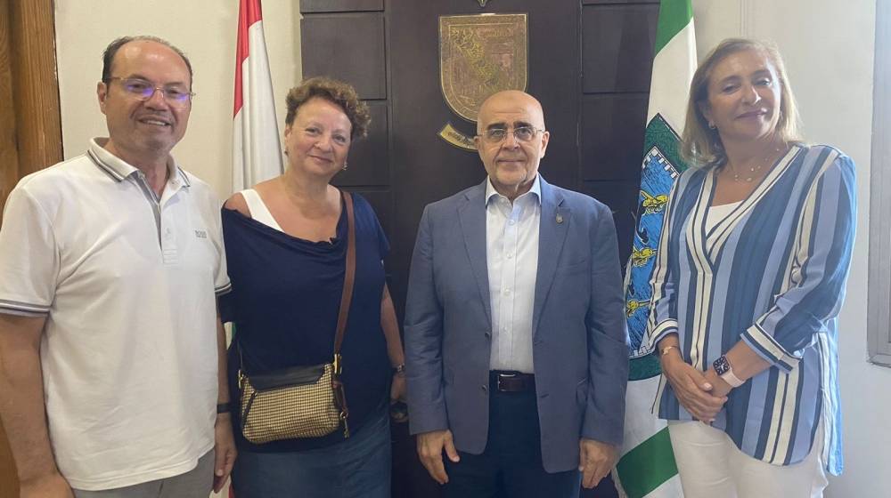 يمق عرض مع وفد جمعية 