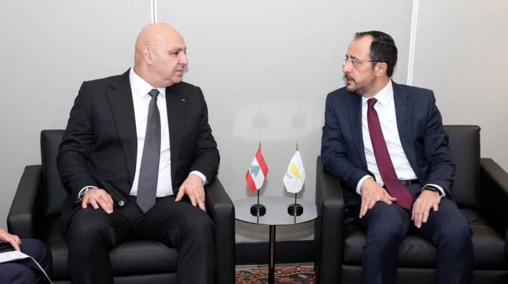 دعوتان من قبرص الى الرئيس عون