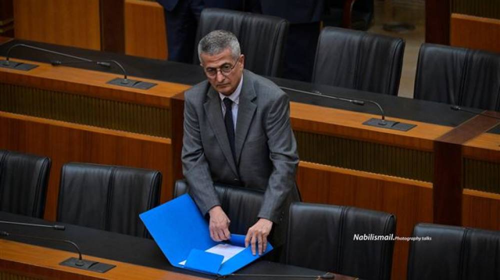 الخليل يمدّد مهلة احتساب الرسوم