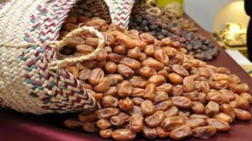 محمد حضير... مواسم التمور مهدورة