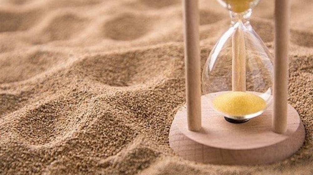 ساعة رملية اسرائيلية تُنذر بـ
