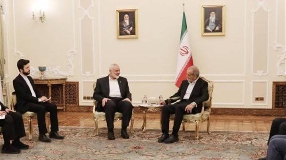 الرئيس الإيراني يستقبل اسماعيل هنية