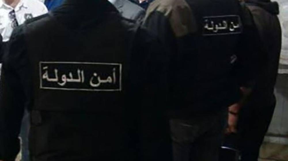 بعد نشره مقاطع فيديو تظهره مع العلم الاسرائيلي.. أمن الدولة تتدخل