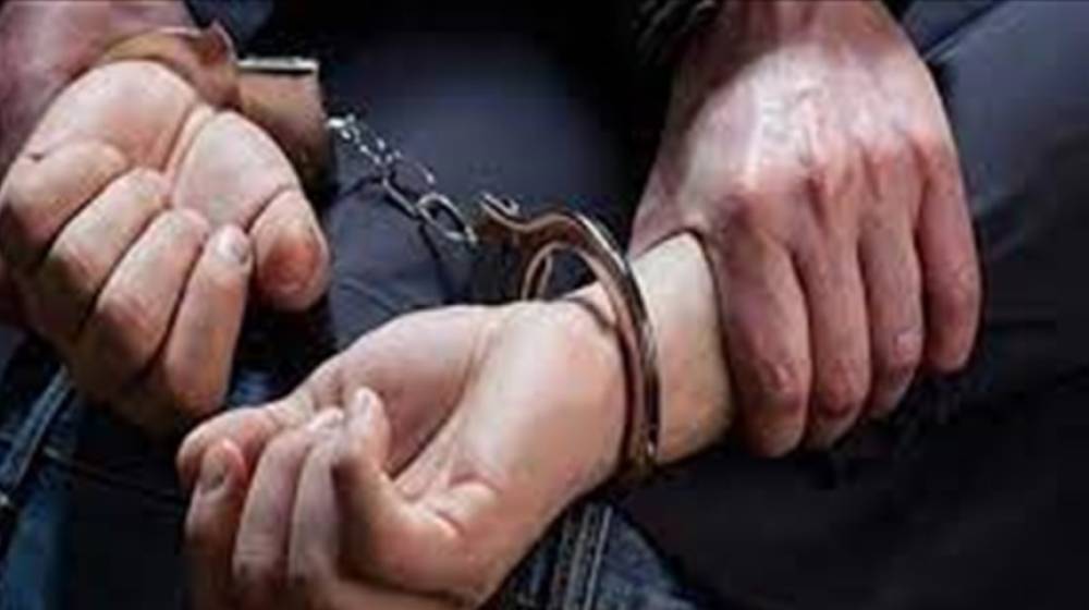 توقيف 3 لصوص في الميناء