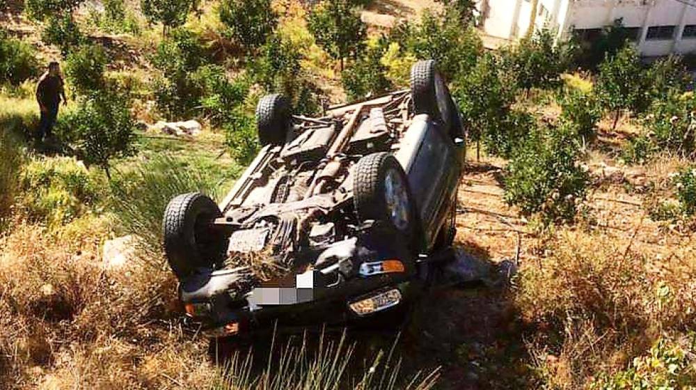 ثلاثة جرحى في حادث إنقلاب سيارة