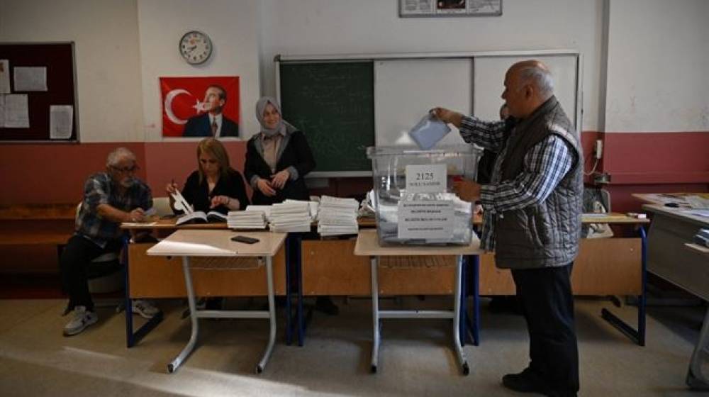 في انتخابات عنوانها معركة إسطنبول... تركيا تفتح صناديقها للاقتراع