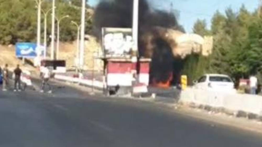 مقتل 4 أشخاص بغارة إسرائيلية على طريق دمشق-بيروت