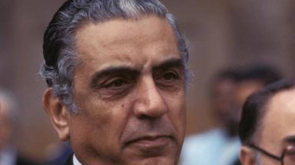 البحث عن الياس سركيس جديد