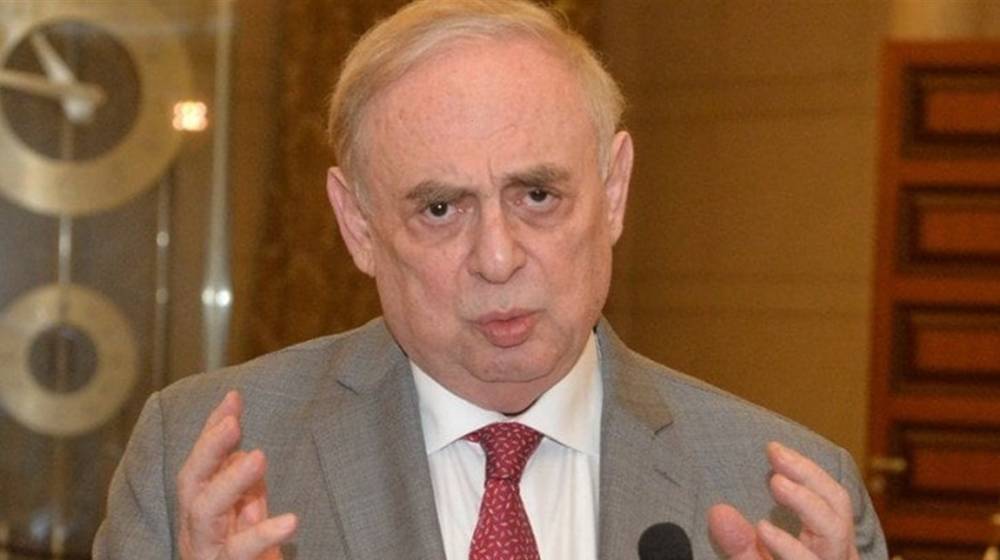 البستاني أكد العمل على استرداد الودائع من المصارف
