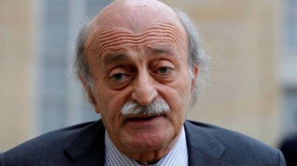 اتصالٌ بين جنبلاط وعون