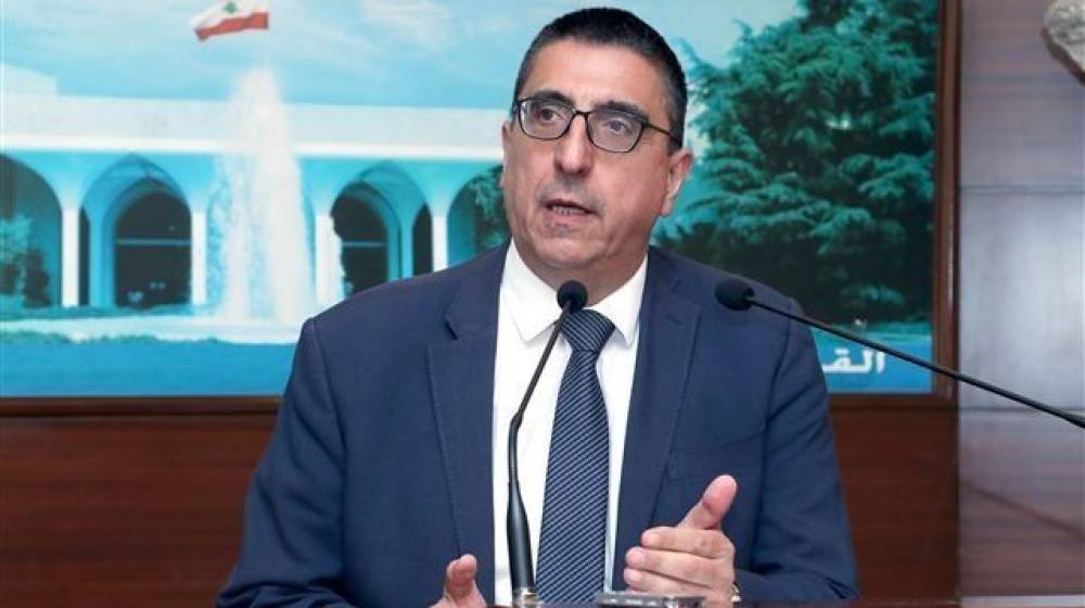 الحجار يكشف عن مصير السوريين في لبنان!