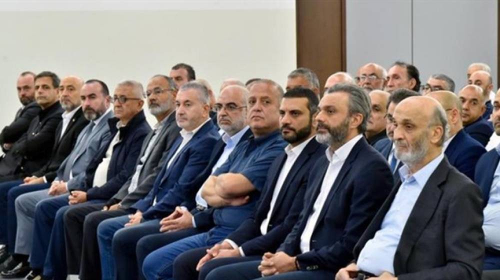 جعجع للمخاتير: التغيير يبدأ منكم