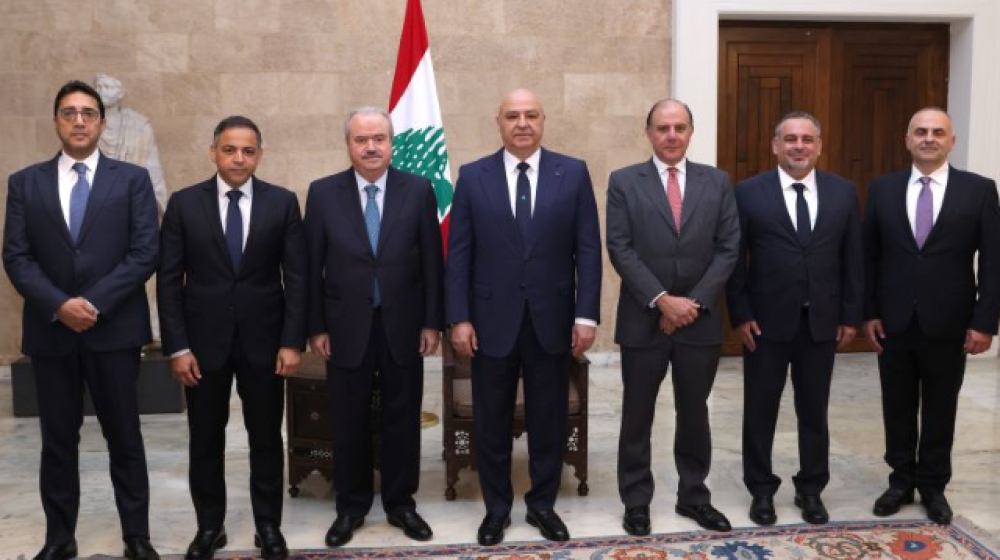 نواب حاكم مصرف لبنان وأعضاء لجنة الرقابة أدّوا اليمين أمام الرئيس عون