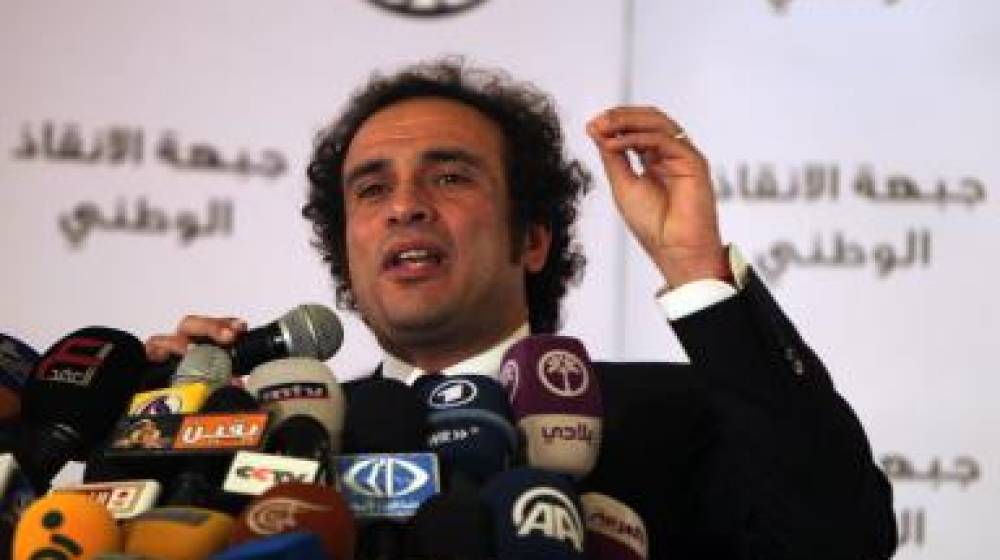 عمرو حمزاوي ومقاسات المنفى