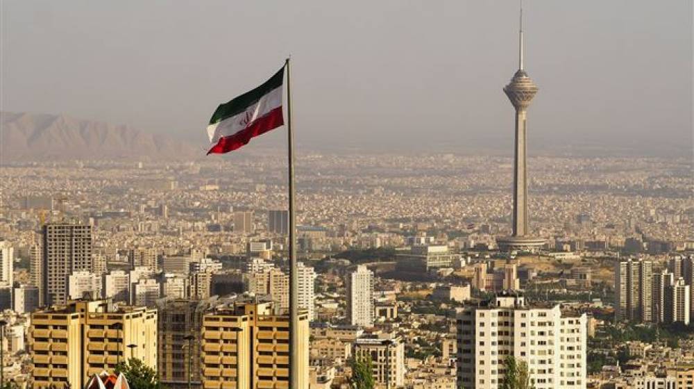 لحضور الاجتماع مع خامنئي... قاسم وفضل الله في طهران