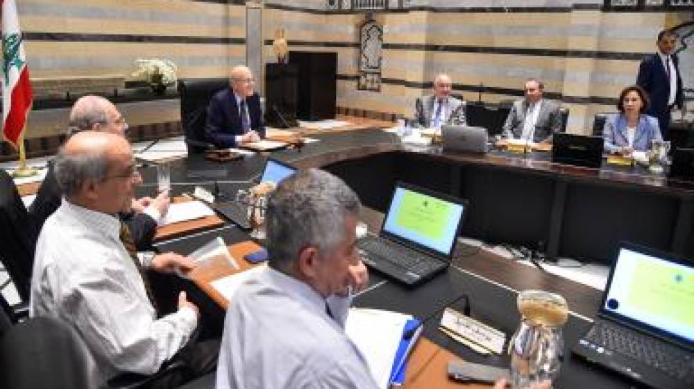 الحكومة تتخبط بخطة الطوارئ.. وتتفرغ لمنح الرخص للجامعات الخاصة!