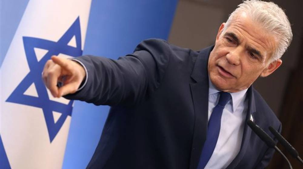وسط الاحتجاجات... لابيد يطالب باستقالة 