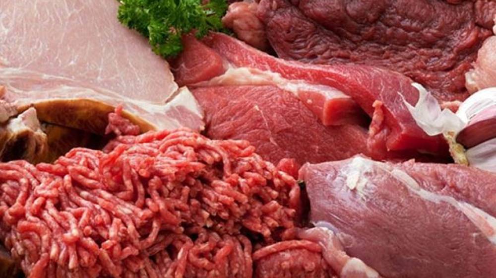 خُتِمَت بالشمع الأحمر... ملحمة تبيع لحوماً تحتوي على دود في هذه البلدة