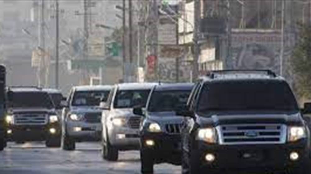 بالفيديو: سيارة وزير الطاقة تتعرض لحادث