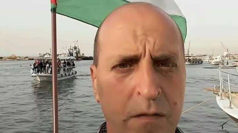 عاطف خليل وشبان فلسطينيون يعلنون الإضراب عن الطعام تضامناً مع أبناء غزة: أرواحنا ليست اغلى من أرواح أهلنا.. 