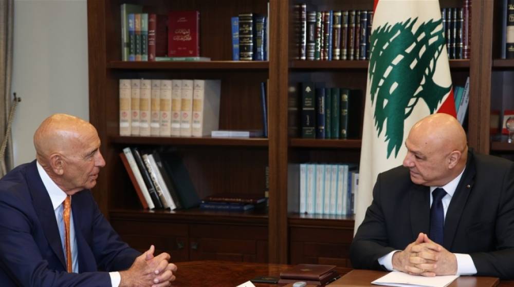 الرئيس عون يسلّم برّاك مذكرة شاملة لبسط سلطة الدولة وحصر السلاح