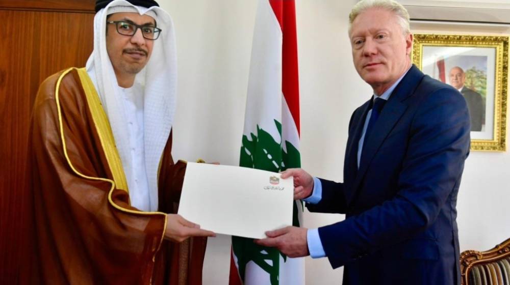 لقاء يجمع وزير الخارجية وسفير الإمارات
