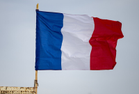 توقيف رجلين على خلفية سرقة مجوهرات من متحف اللوفر