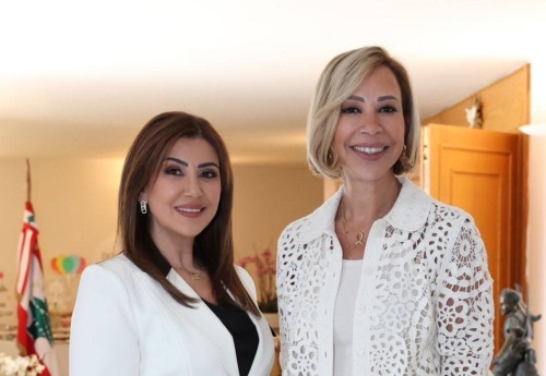 اللبنانية الأولى السيدة نعمت عون تلتقي ‎